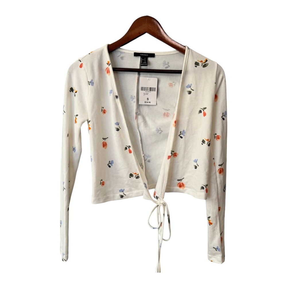 Forever 21 Dainty Long Sleeve Knit Top with Front Tie Ivory Floral. NWT. Small